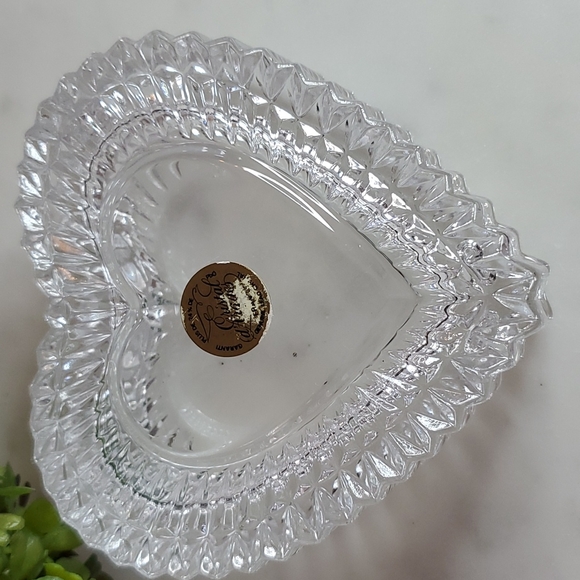 Vintage Cristal d'Arques Crystal Heart shaped trinket box - Picture 3 of 6